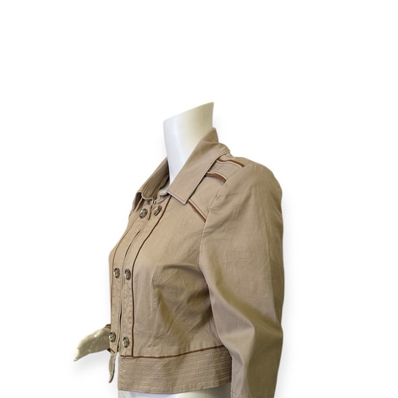 White House Cropped Jacket - Picture 2 of 6